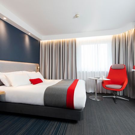Holiday Inn Express - Exeter - City Centre By Ihg Bagian luar foto