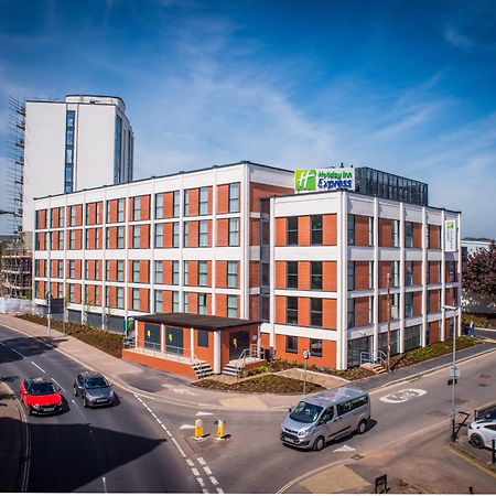 Holiday Inn Express - Exeter - City Centre By Ihg Bagian luar foto