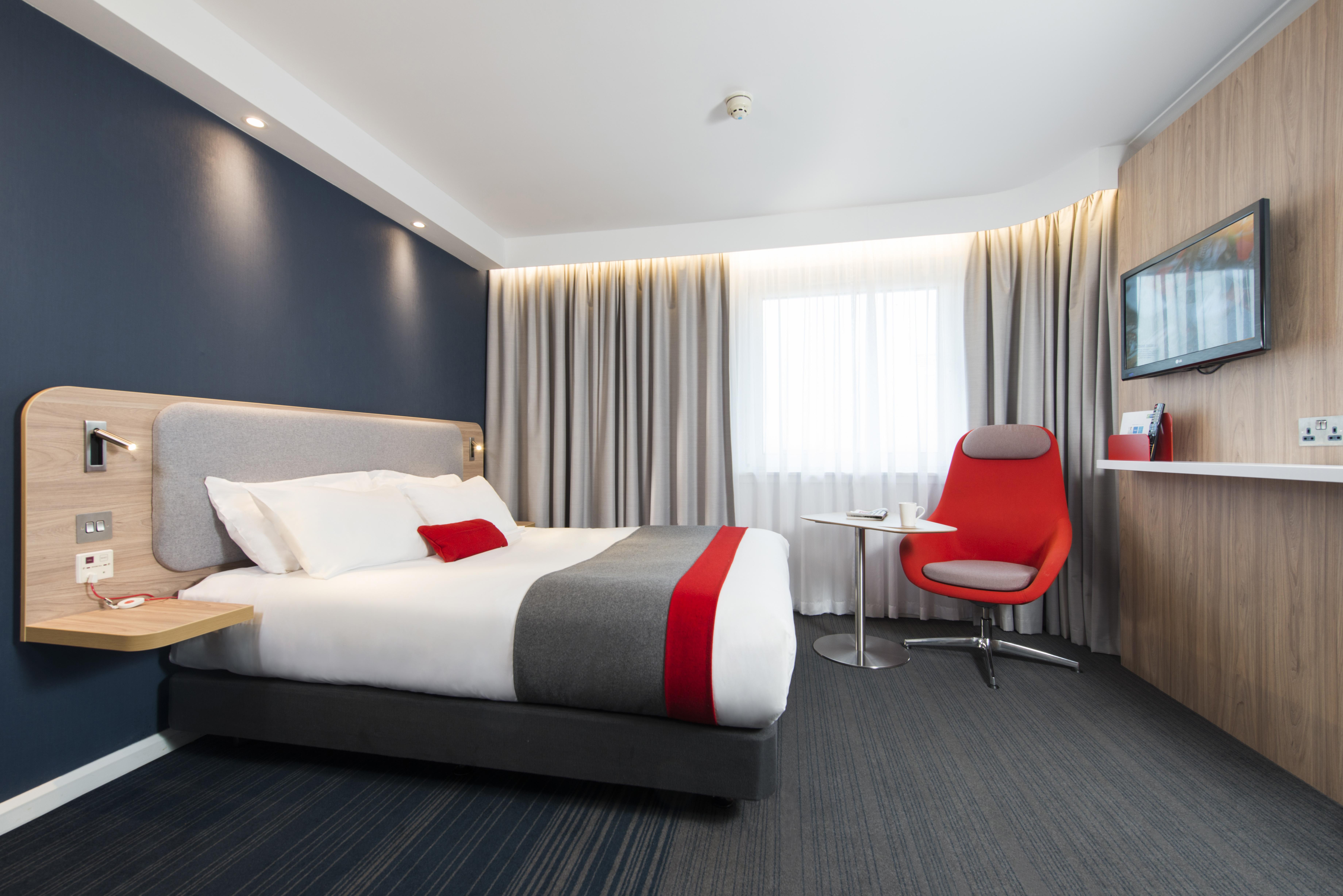Holiday Inn Express - Exeter - City Centre By Ihg Bagian luar foto