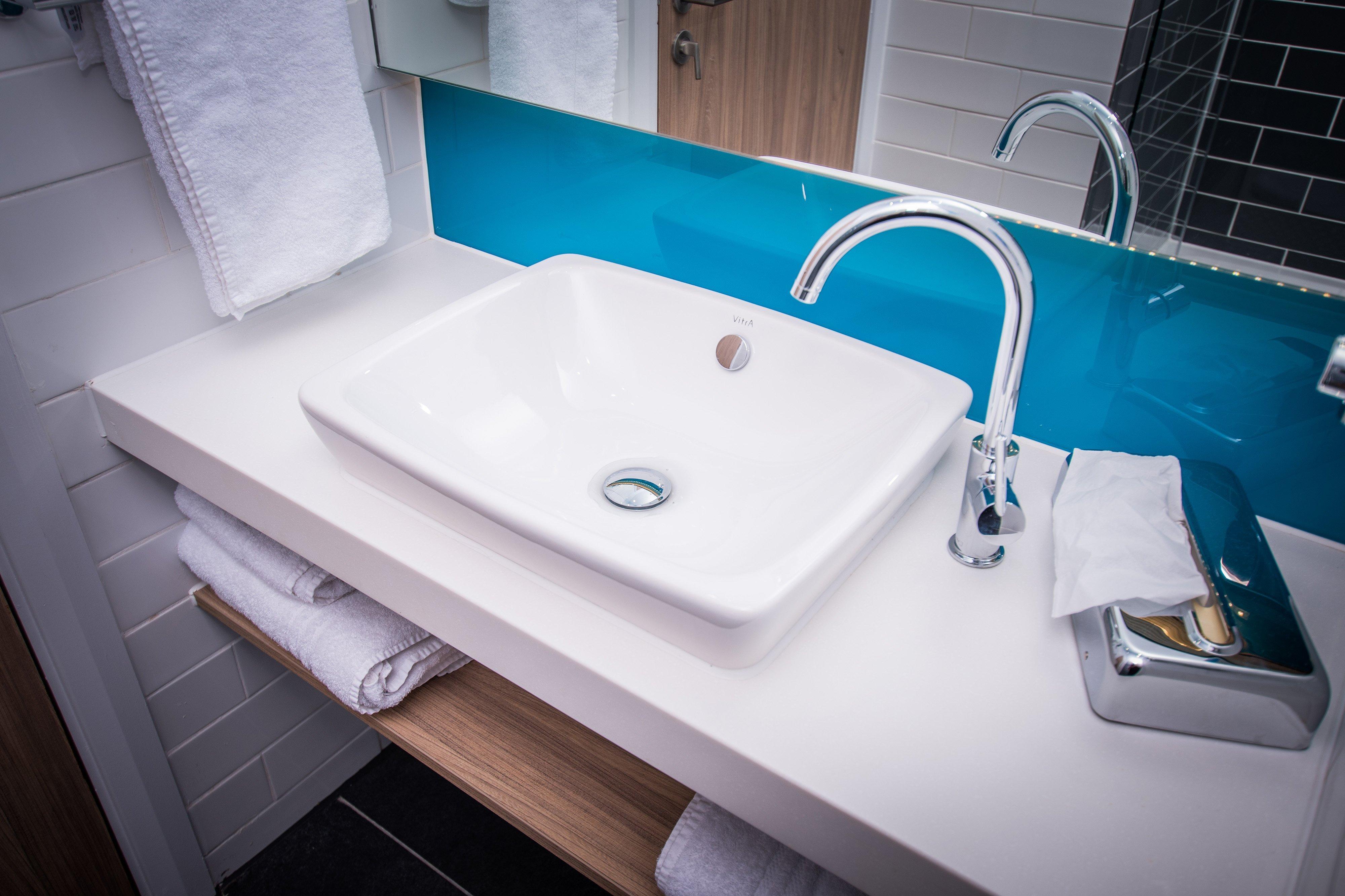 Holiday Inn Express - Exeter - City Centre By Ihg Bagian luar foto