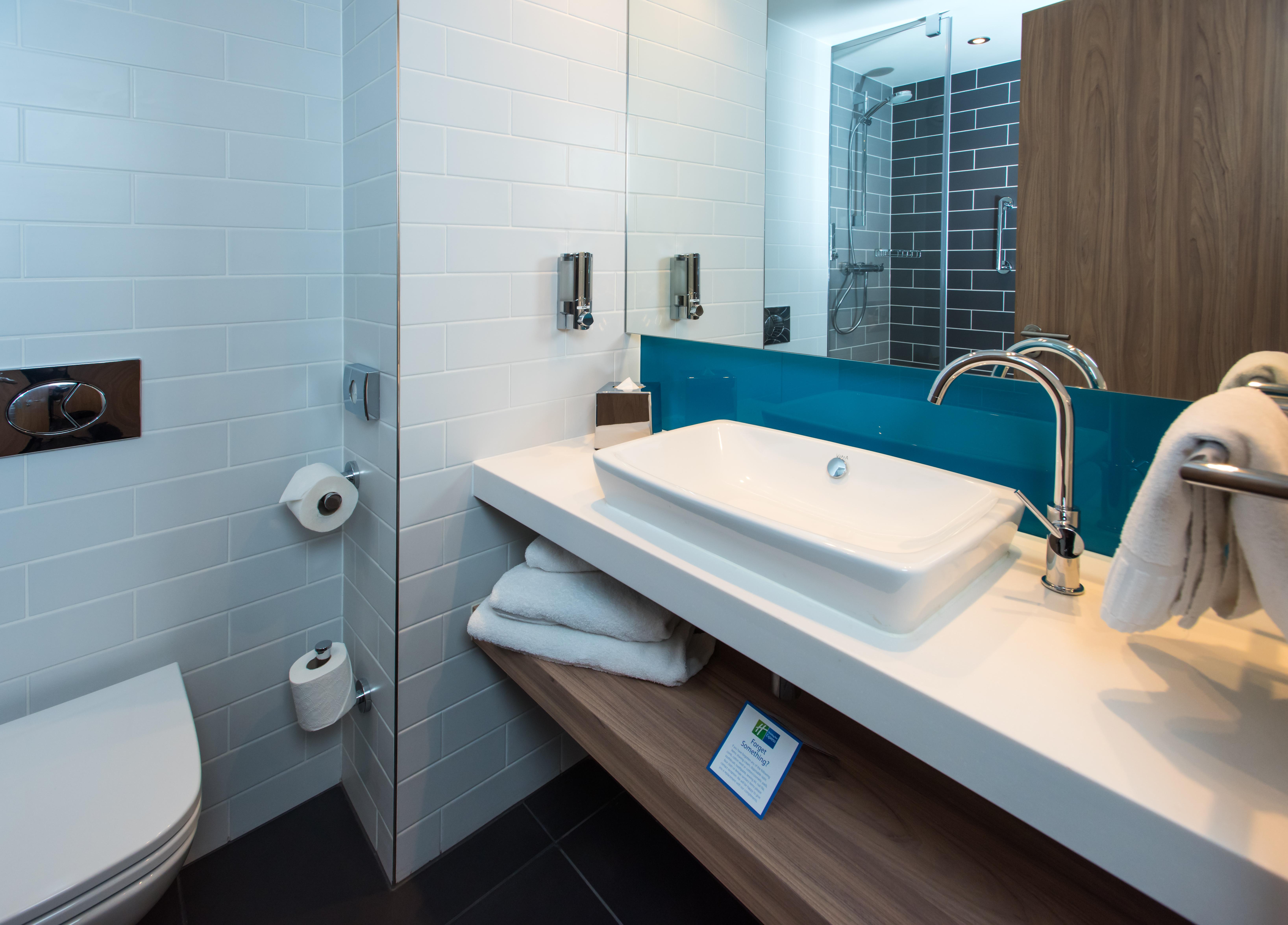 Holiday Inn Express - Exeter - City Centre By Ihg Bagian luar foto